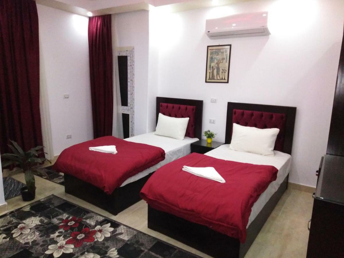 Queen Pyramids View Inn Kafret el-Gabal 외부 사진